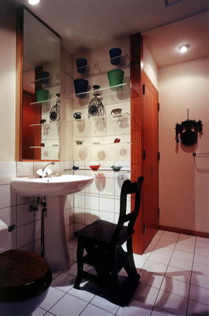 ���������ӂ�锒�̃^�C���ɃK���X�̒I