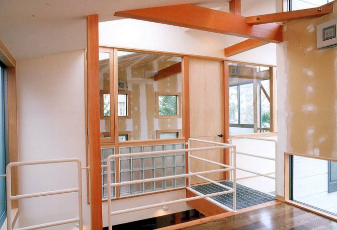 �j���[���[�N�̃��t�g�̃C���[�W