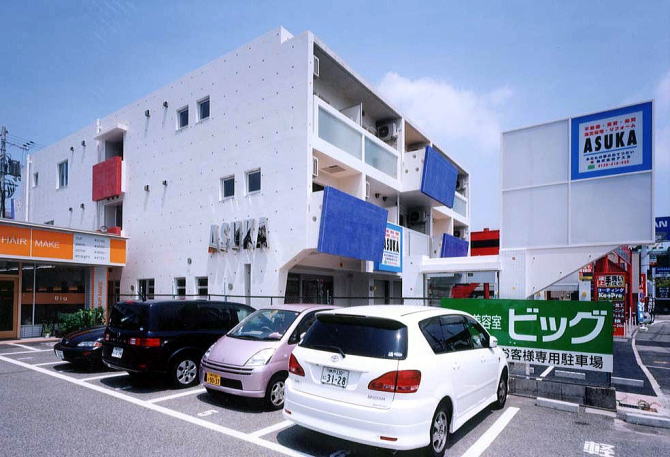 �f�U�C�i�[�Y�}���V����