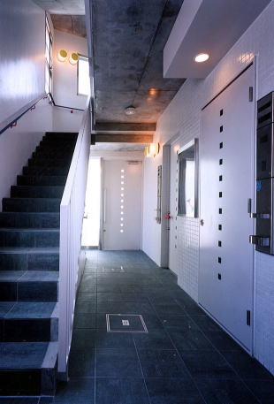 �f�U�C�i�[�Y�}���V����