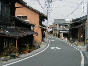 ���i�X����